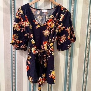 Isabel Maternity navy autumn floral maternity top size xl